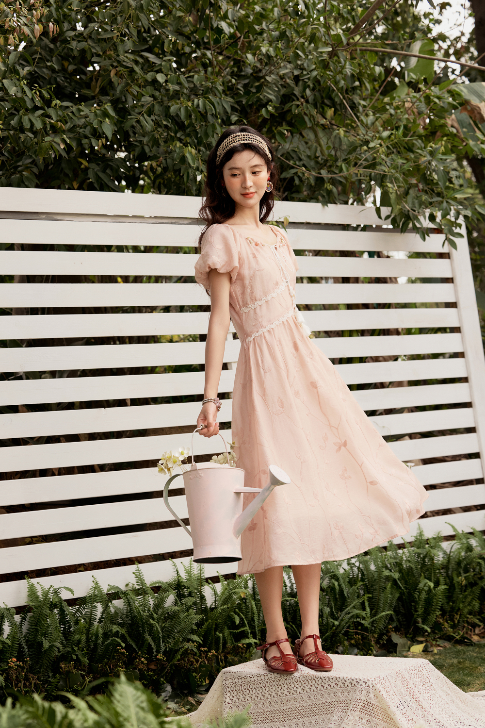 Gaun Maxi A-line untuk Wanita