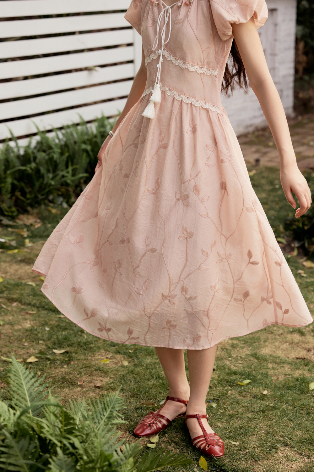 Gaun Maxi A-line untuk Wanita