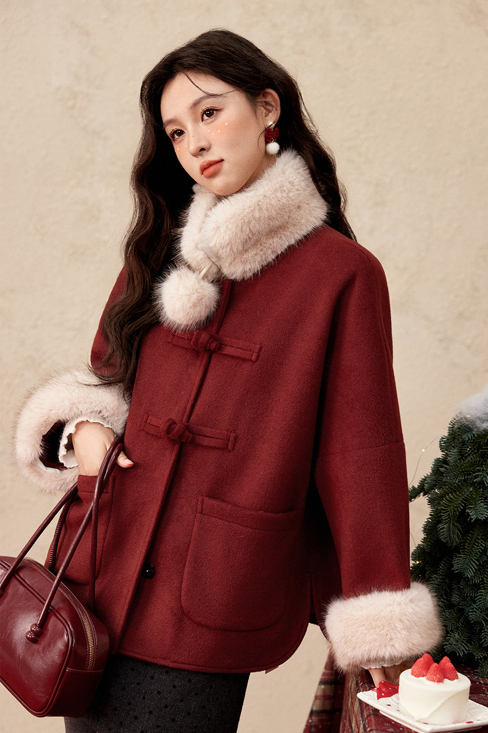 เสื้อโค้ทผ้าขนสัตว์สำหรับผู้หญิง