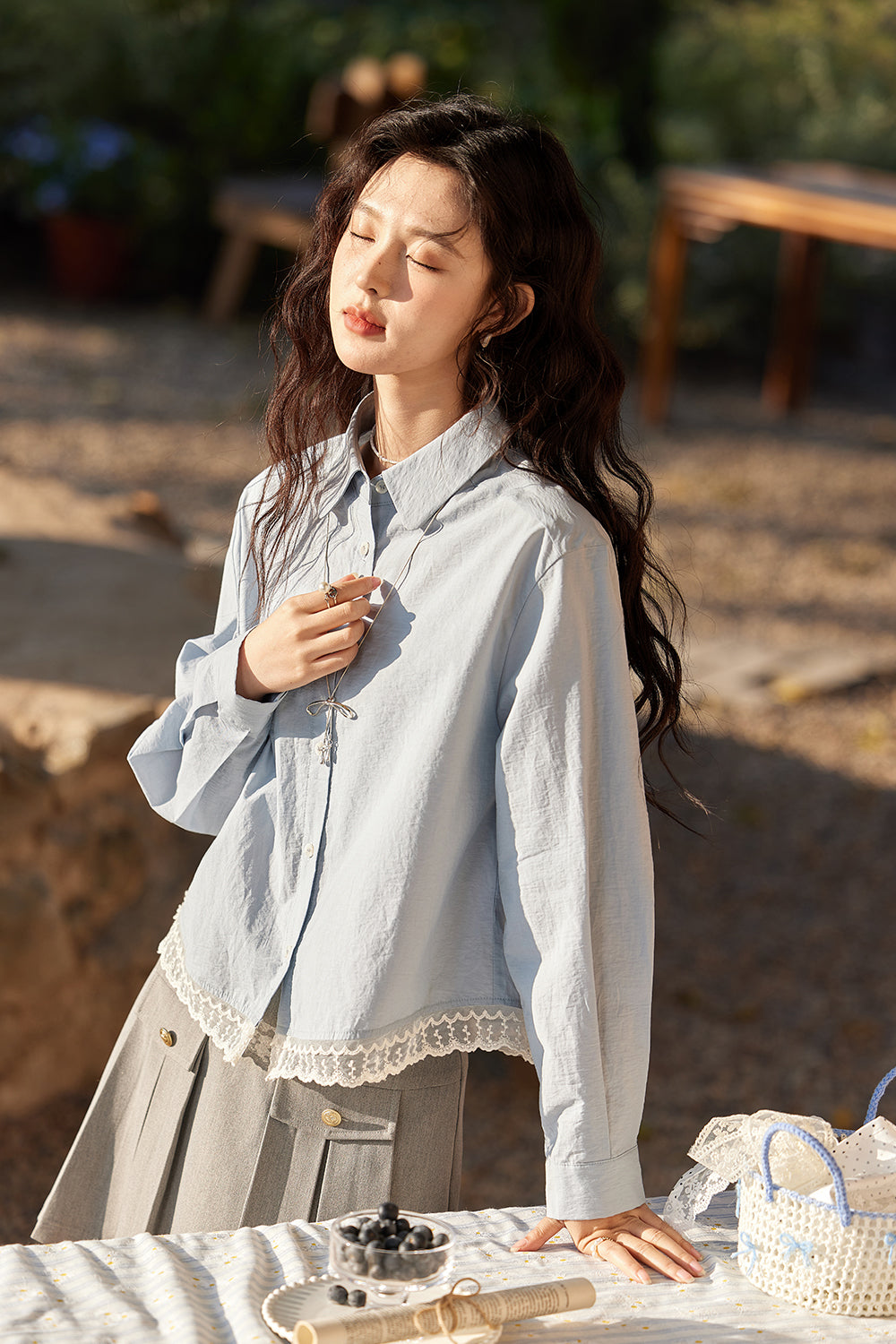 女性用シャツ