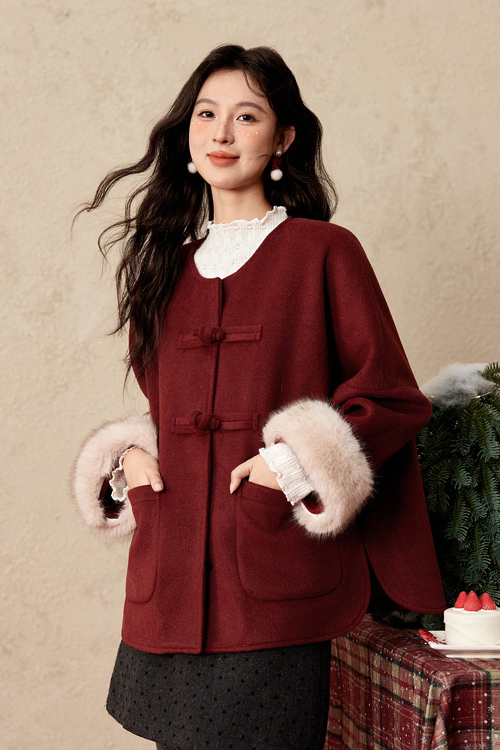 เสื้อโค้ทผ้าขนสัตว์สำหรับผู้หญิง