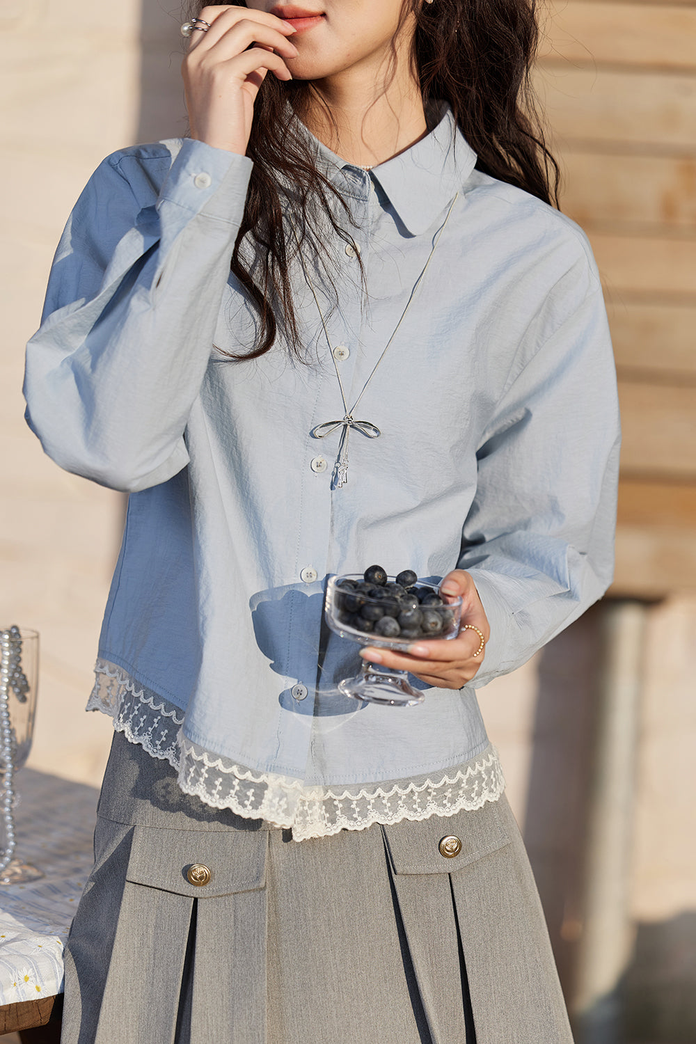 女性用シャツ