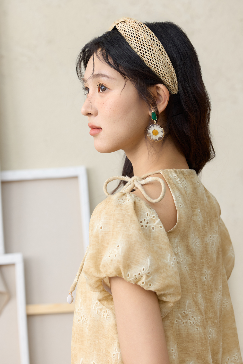 Gaun Bahu Terbuka untuk Wanita