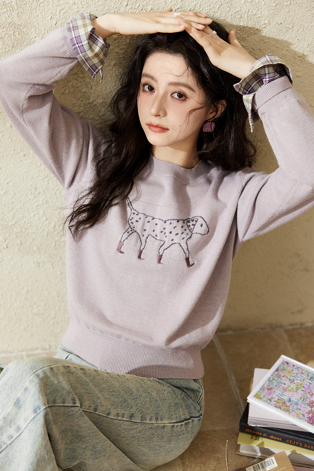 女性のためのニットシャツ