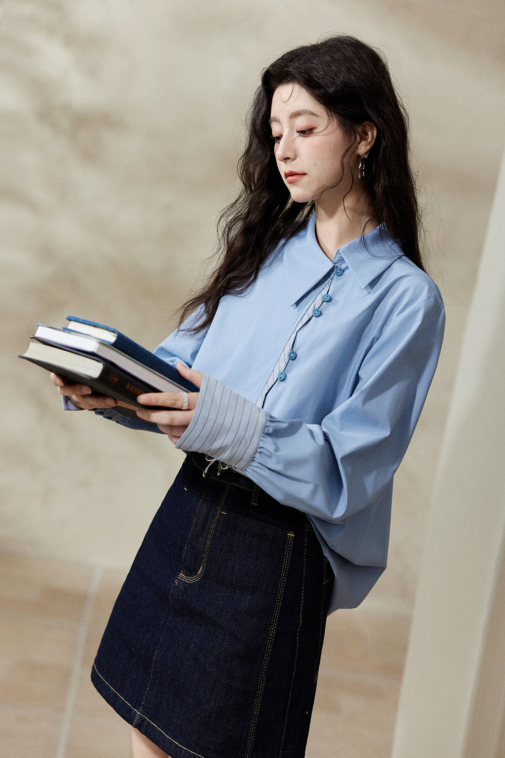女性用シャツ