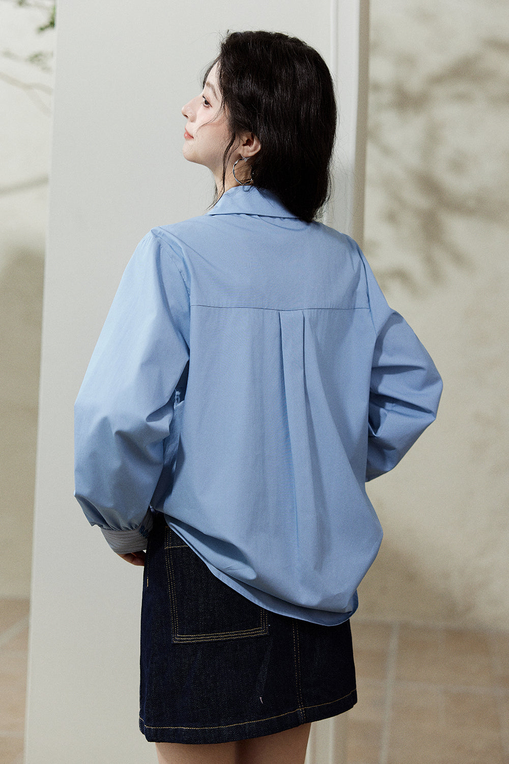 女性用シャツ