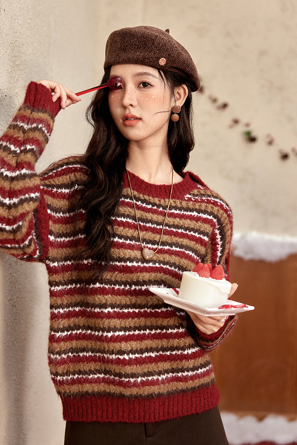 女性のためのニットシャツ