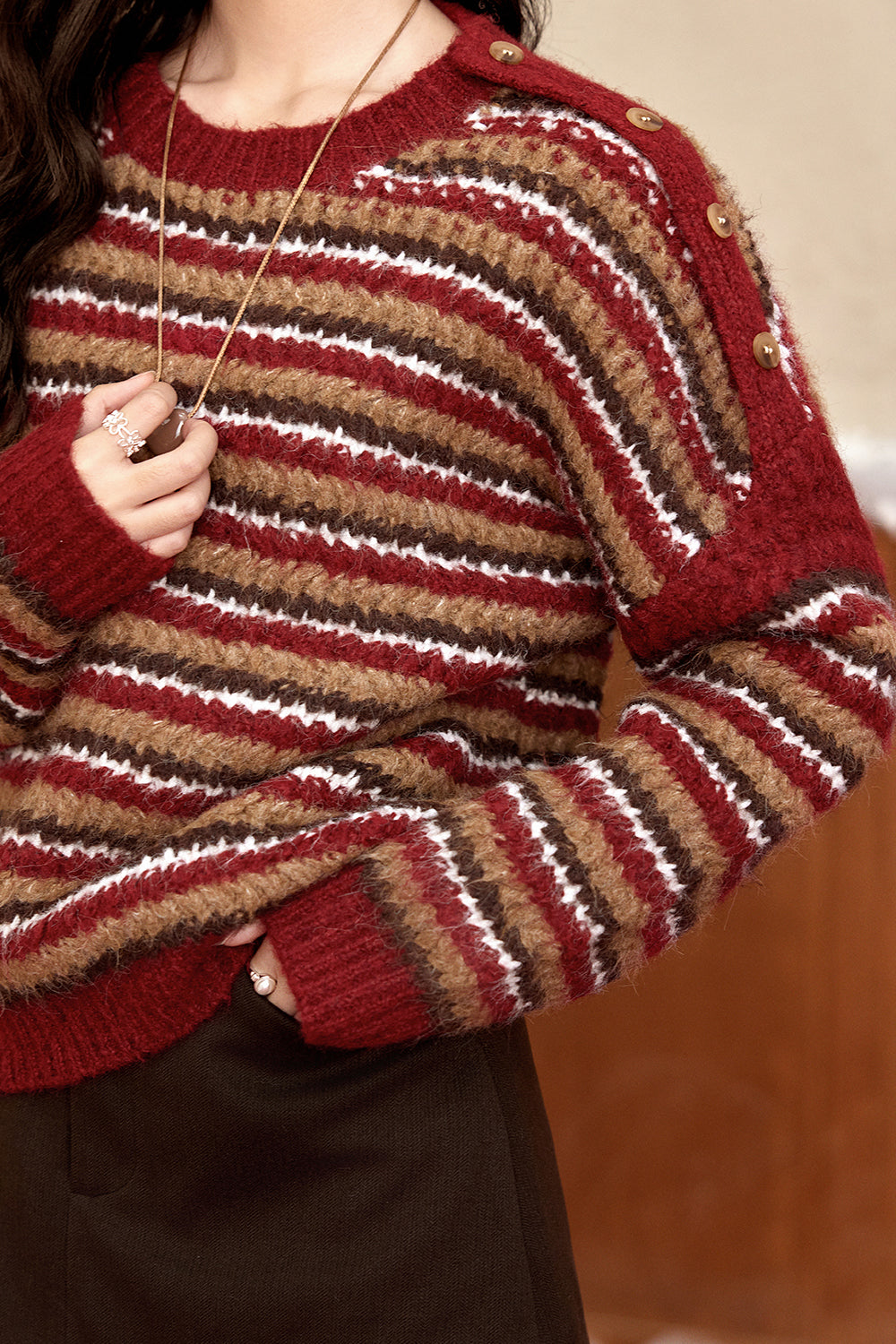 เสื้อถักสำหรับผู้หญิง