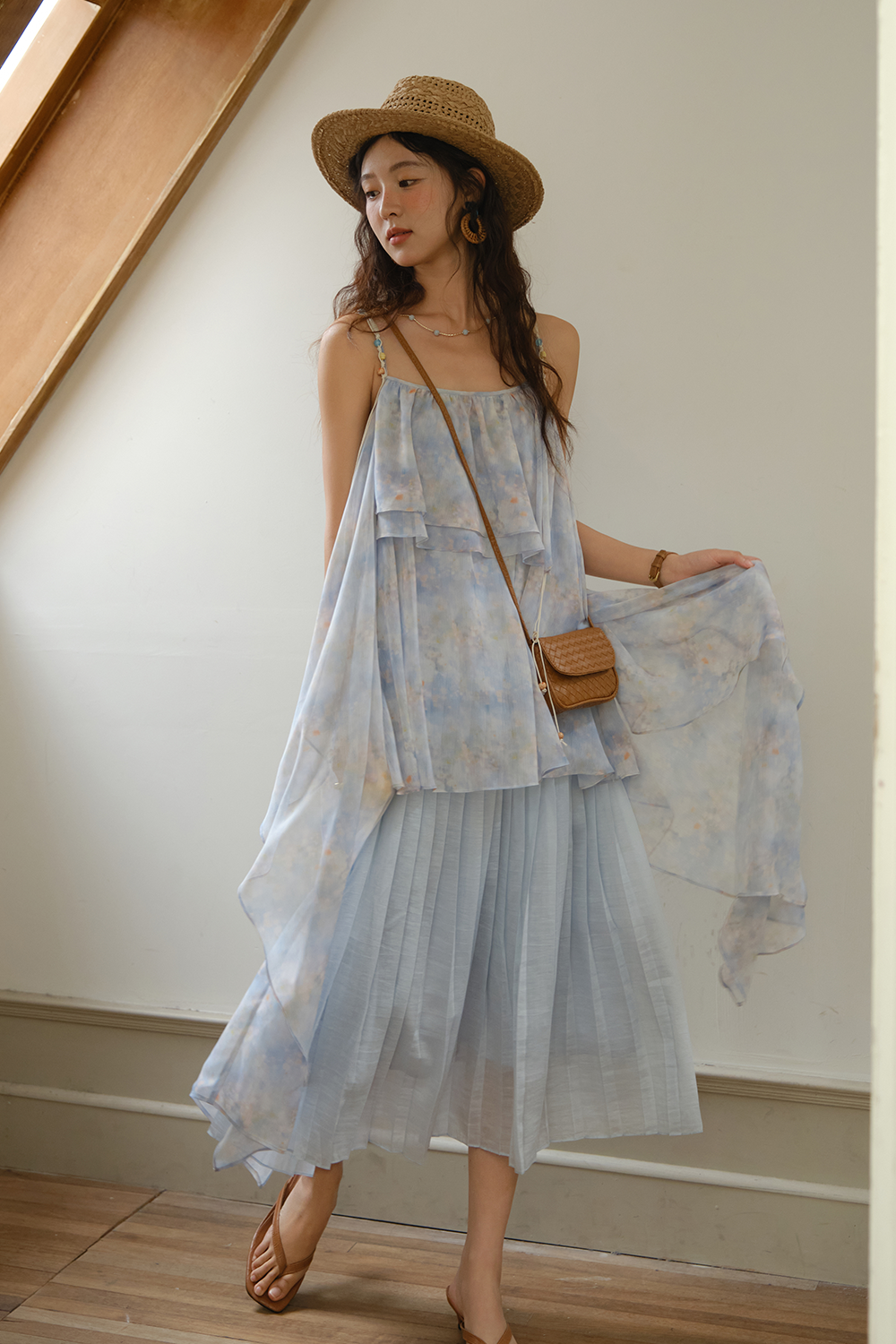 Váy dây mảnh cho nữ