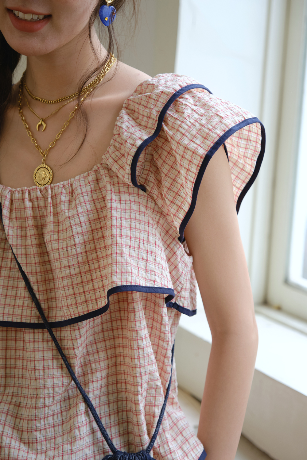 ชุดเสื้อเบลาส์และกางเกง