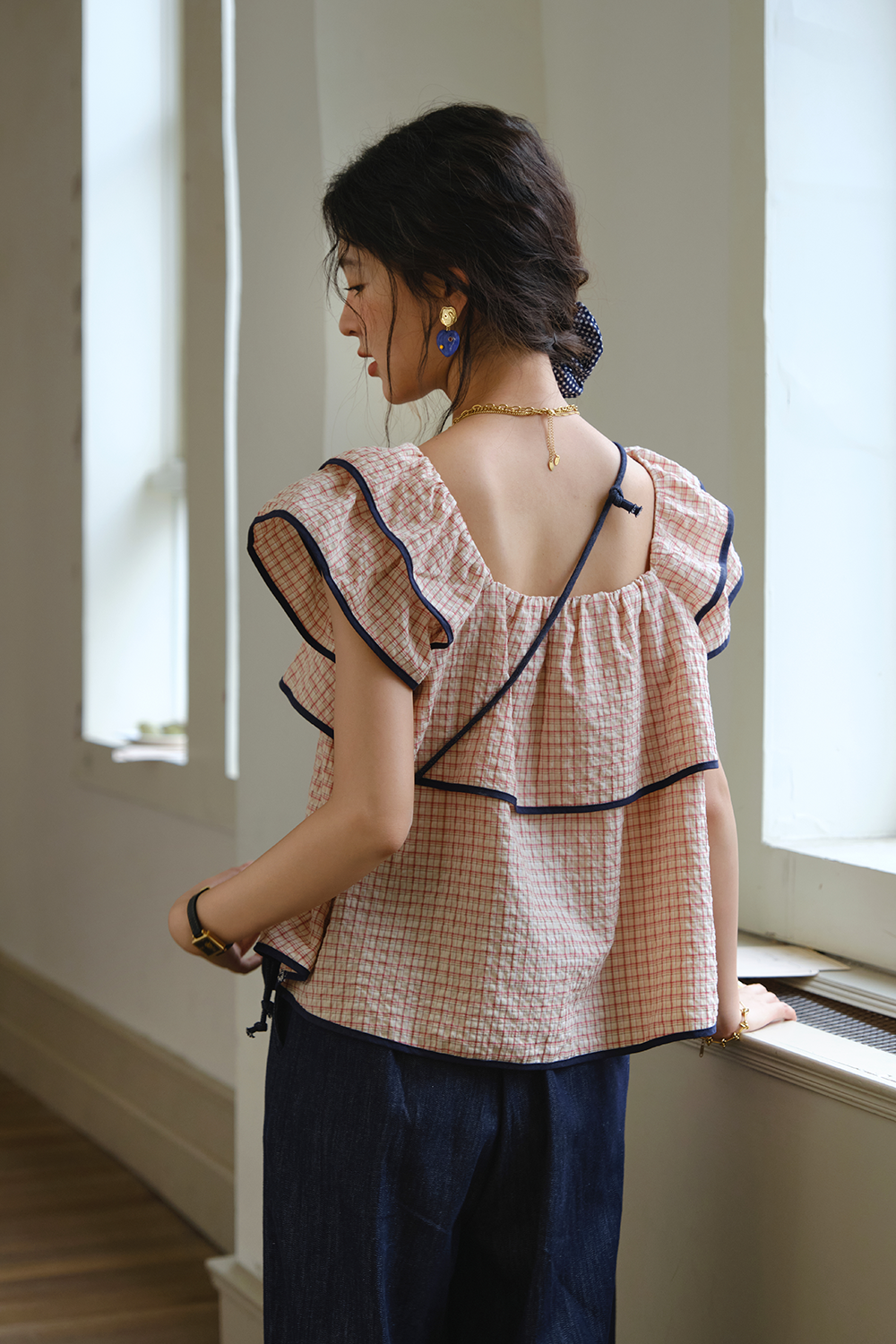 ชุดเสื้อเบลาส์และกางเกง