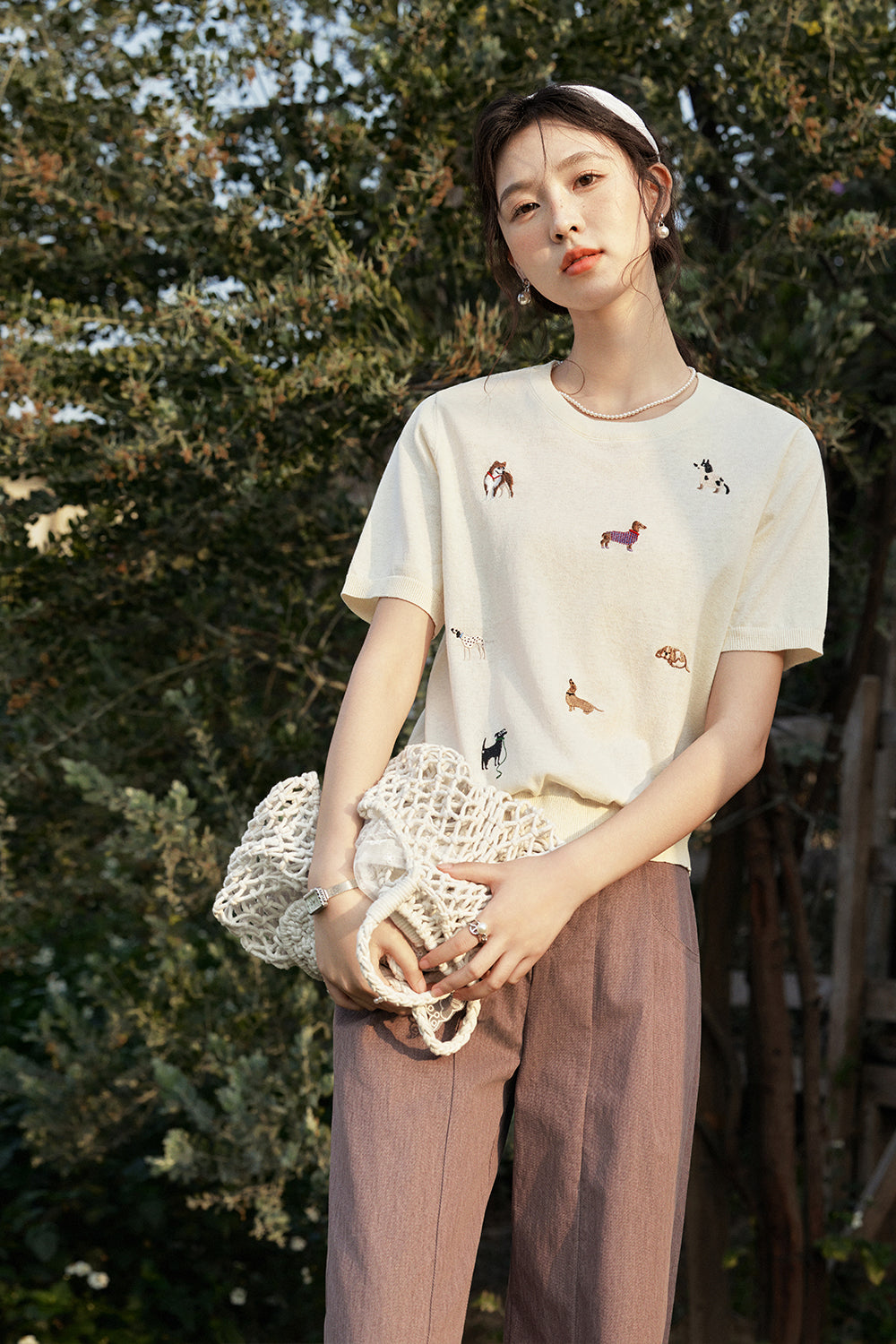 女性のためのニットTシャツ