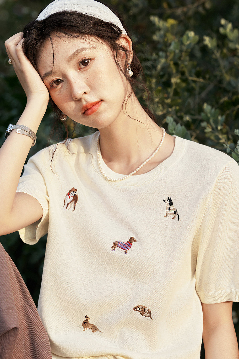 女性のためのニットTシャツ