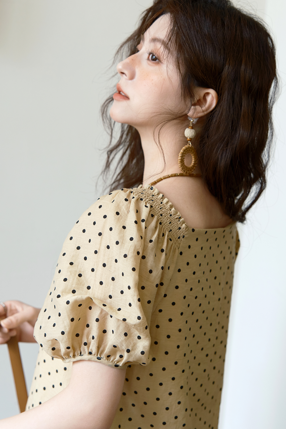 女性のためのブラウス