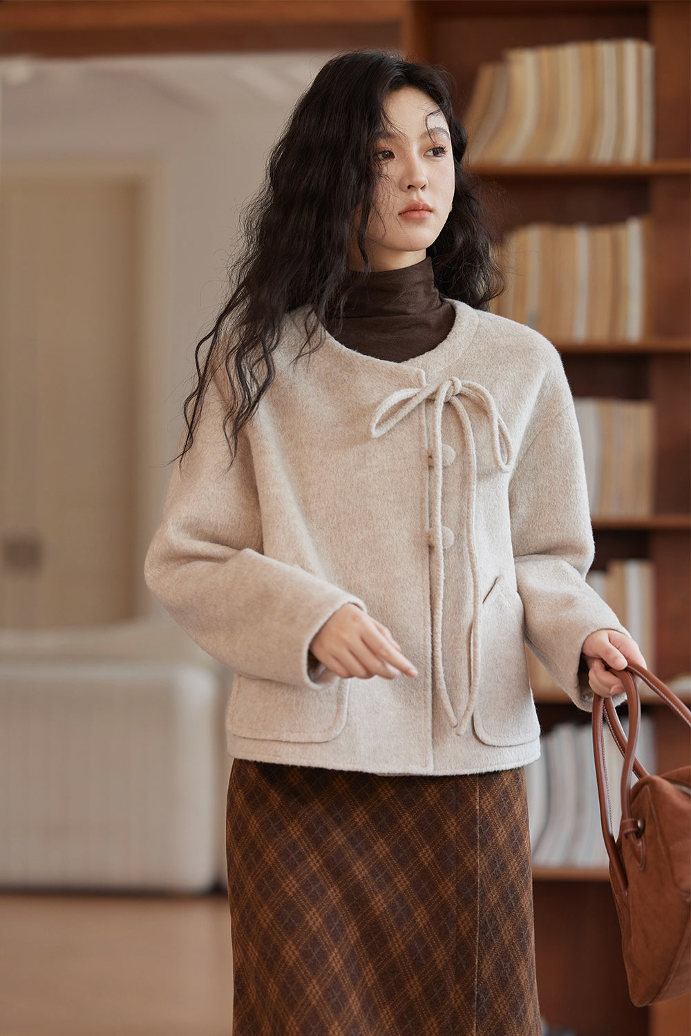 เสื้อโค้ทผ้าขนสัตว์สำหรับผู้หญิง