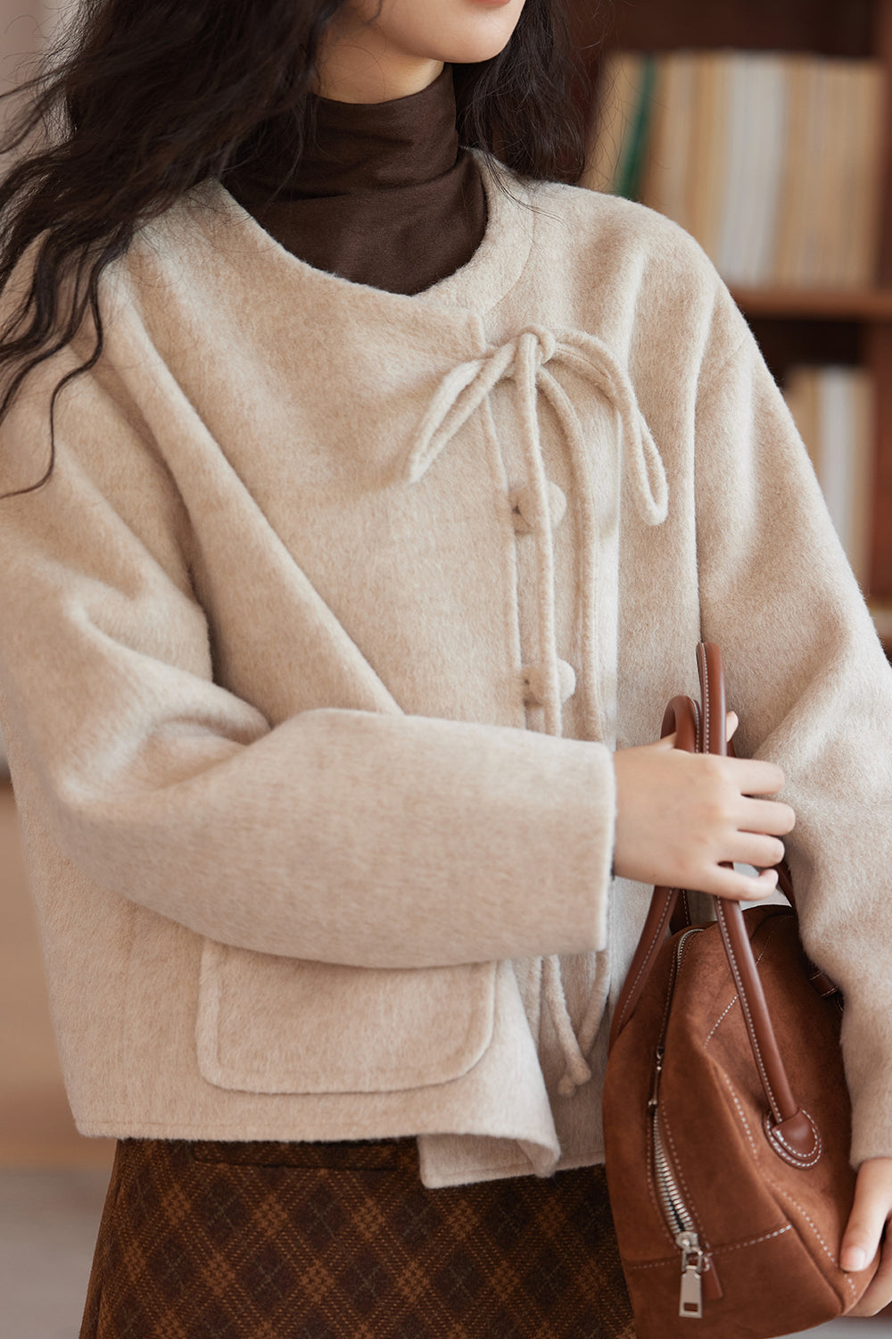 เสื้อโค้ทผ้าขนสัตว์สำหรับผู้หญิง