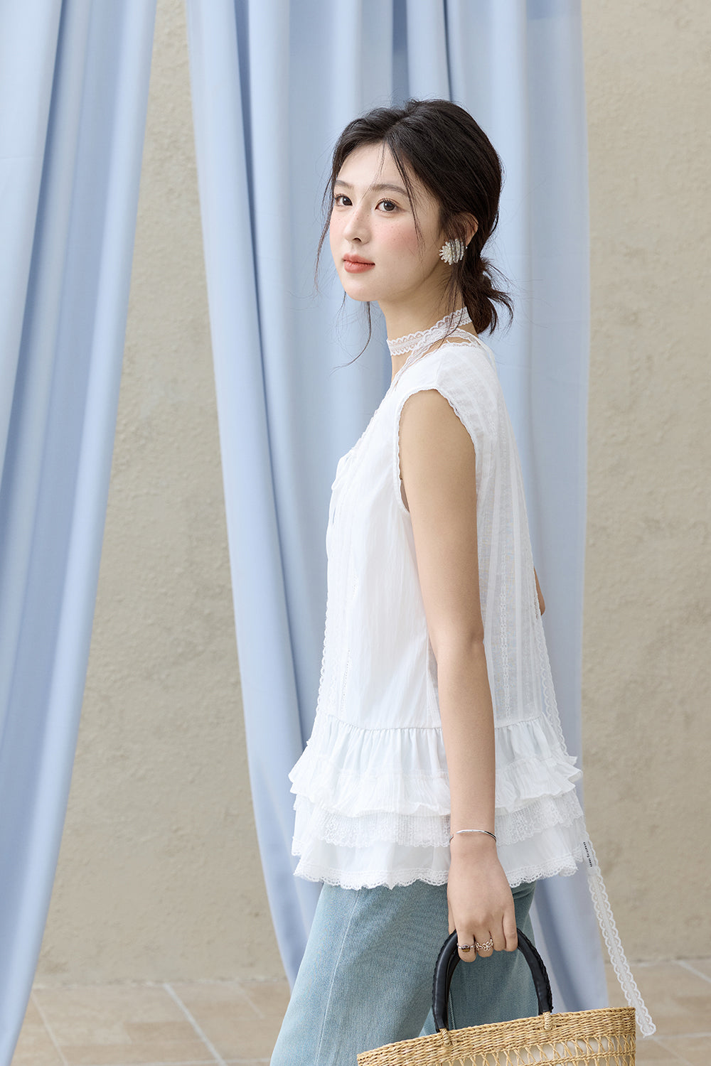 Sleeveless Blouses for Women