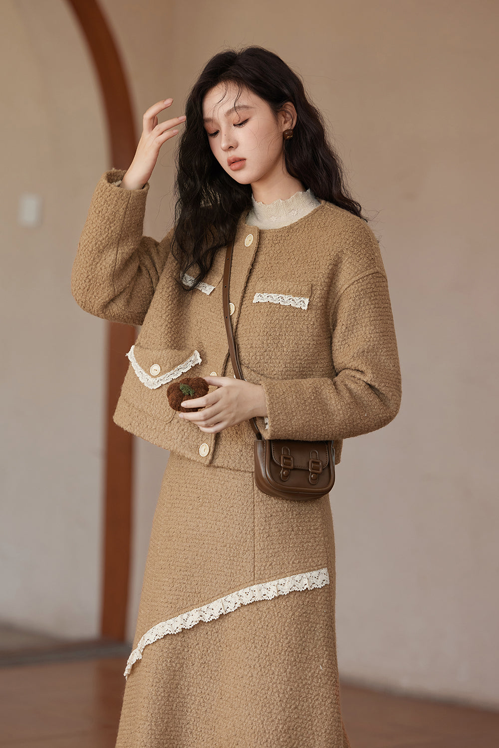 Bộ áo khoác và váy được bán riêng