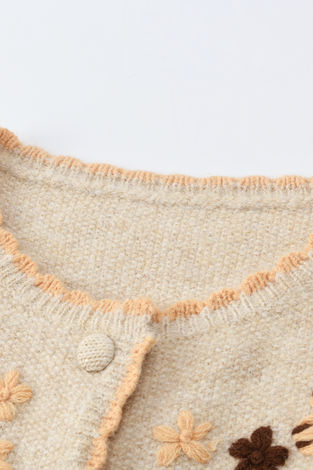 女性のためのニットシャツ