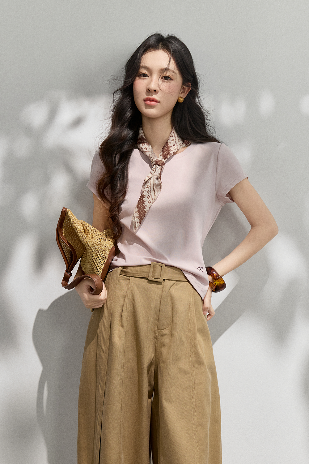 女性のためのTシャツ