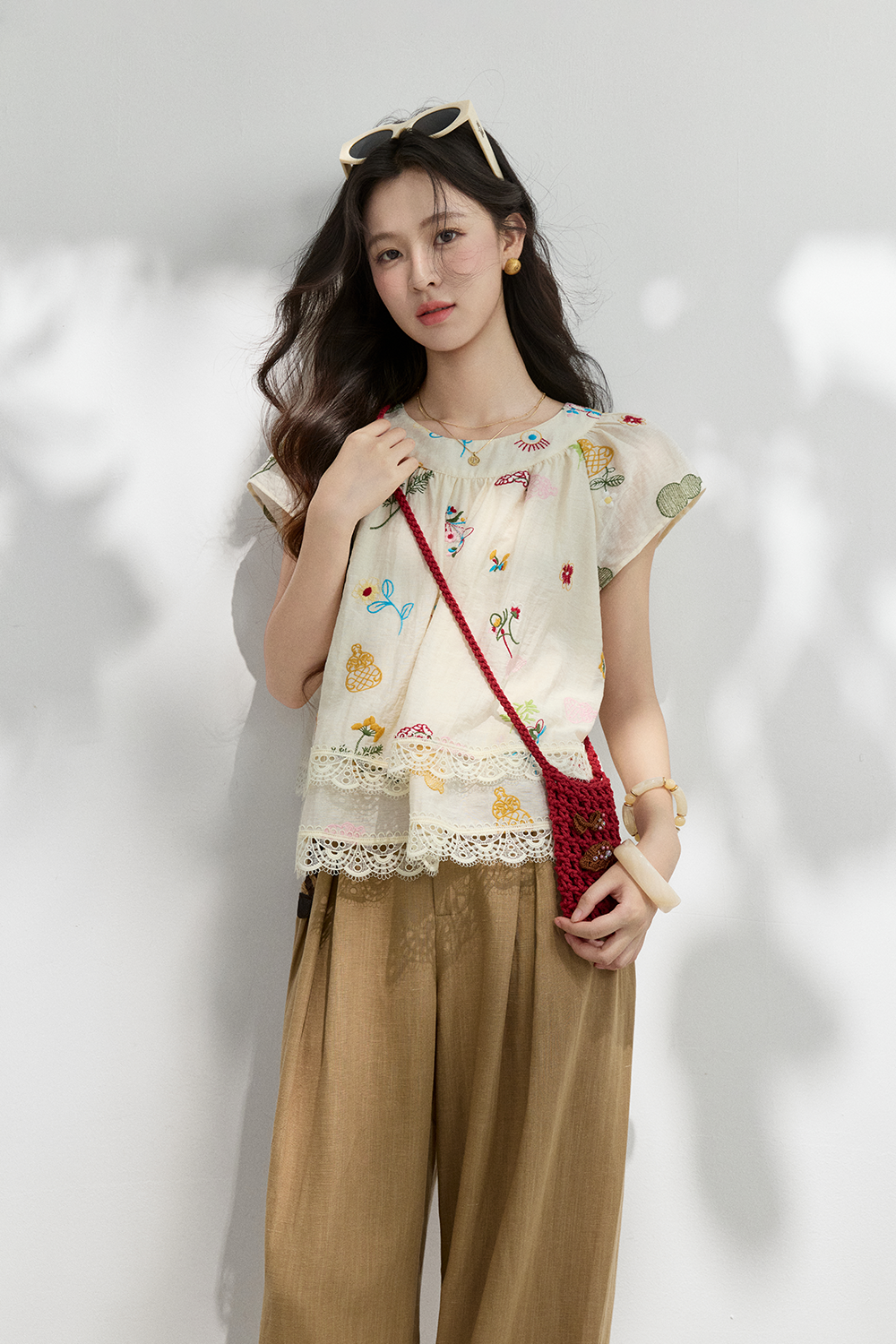 เสื้อเบลาส์สำหรับผู้หญิง