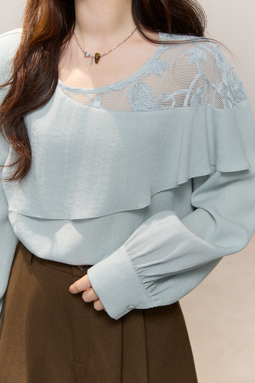 เสื้อเบลาส์สำหรับผู้หญิง