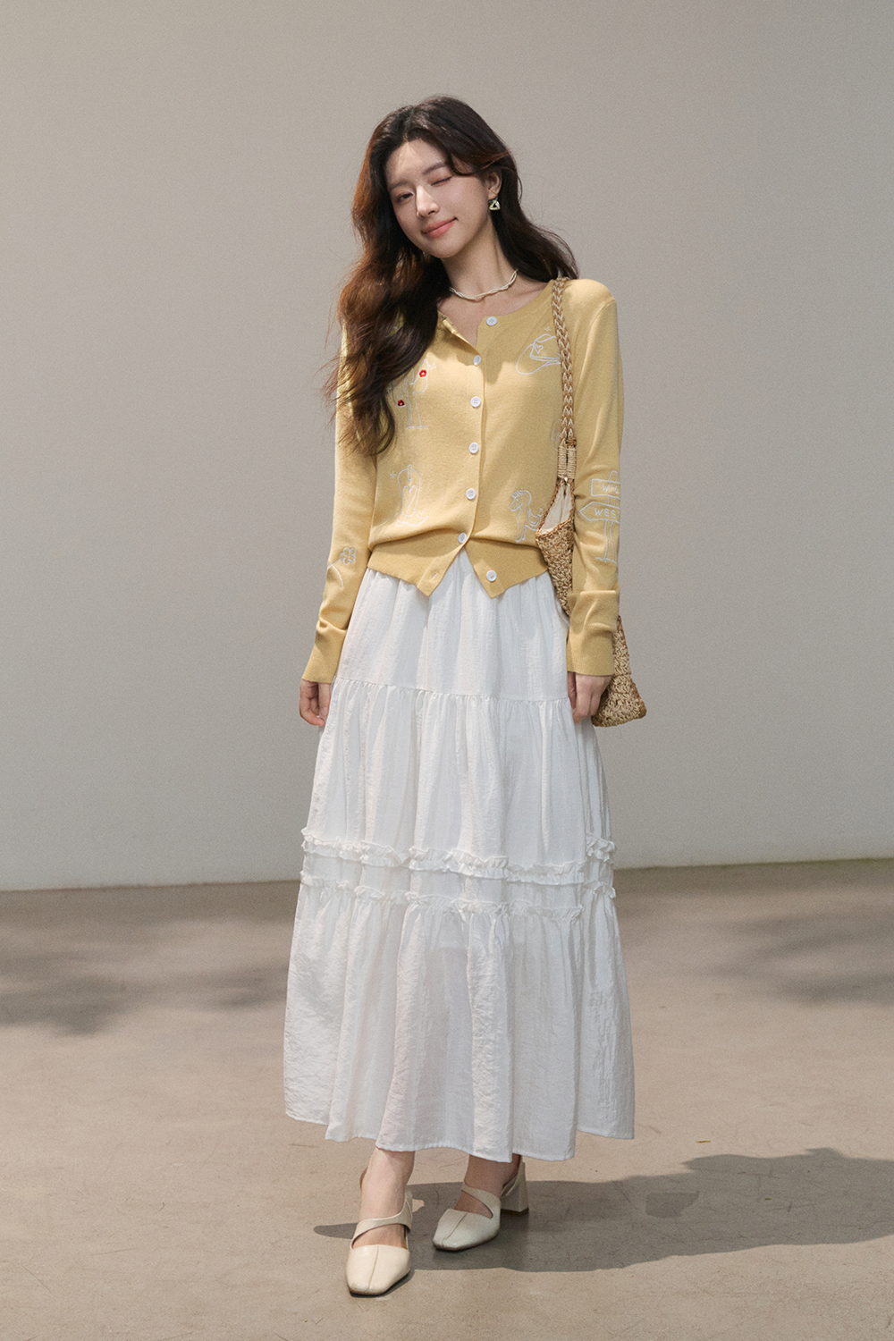 女性のためのニットシャツ