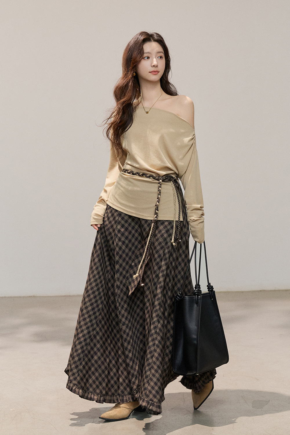 針織T恤和裙子分開出售