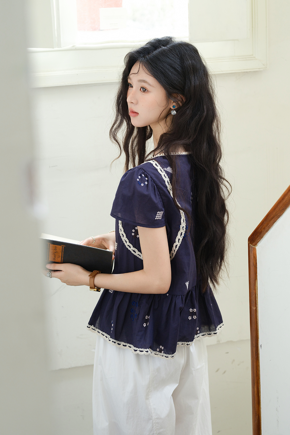 女性のためのブラウス