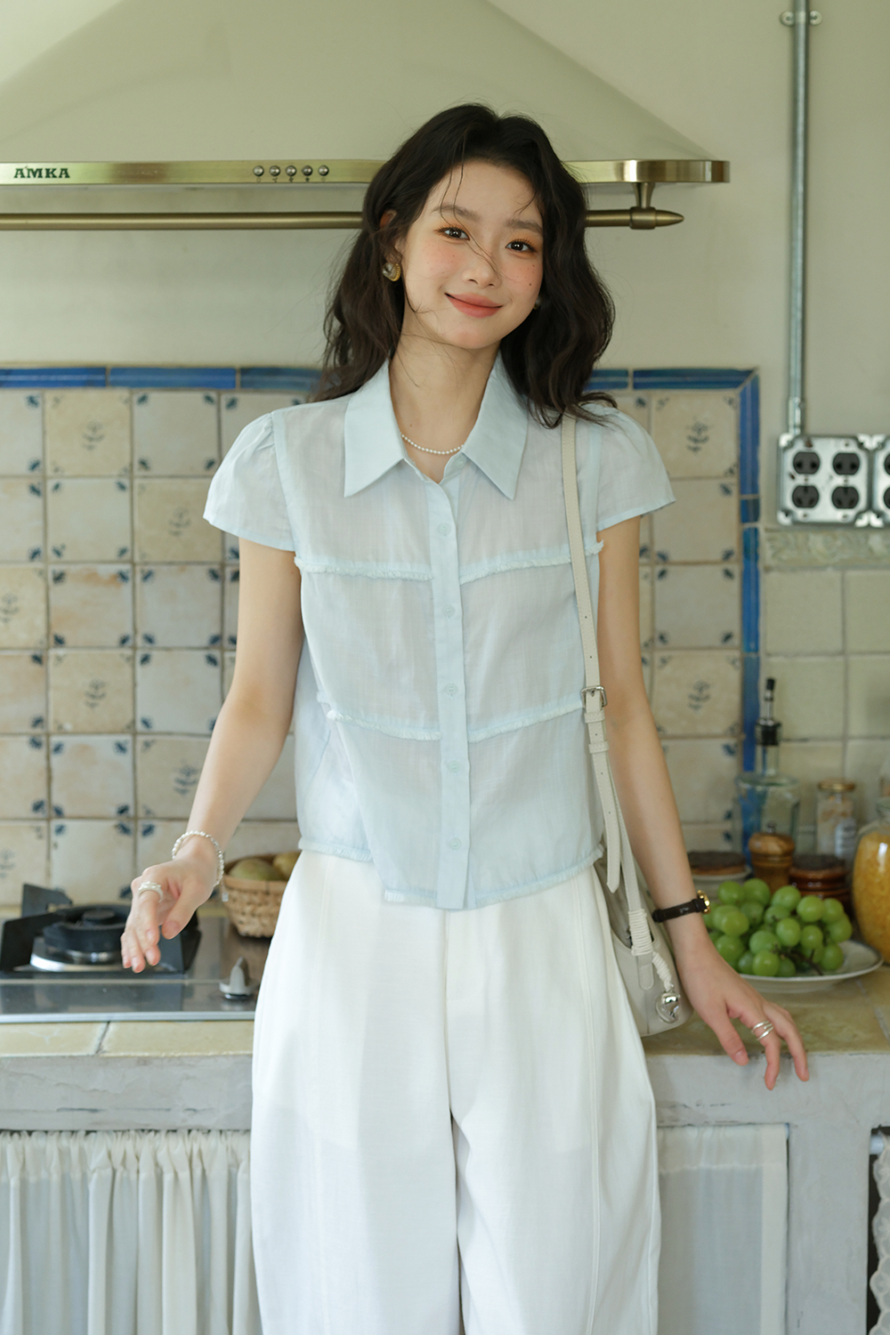 女性用シャツ