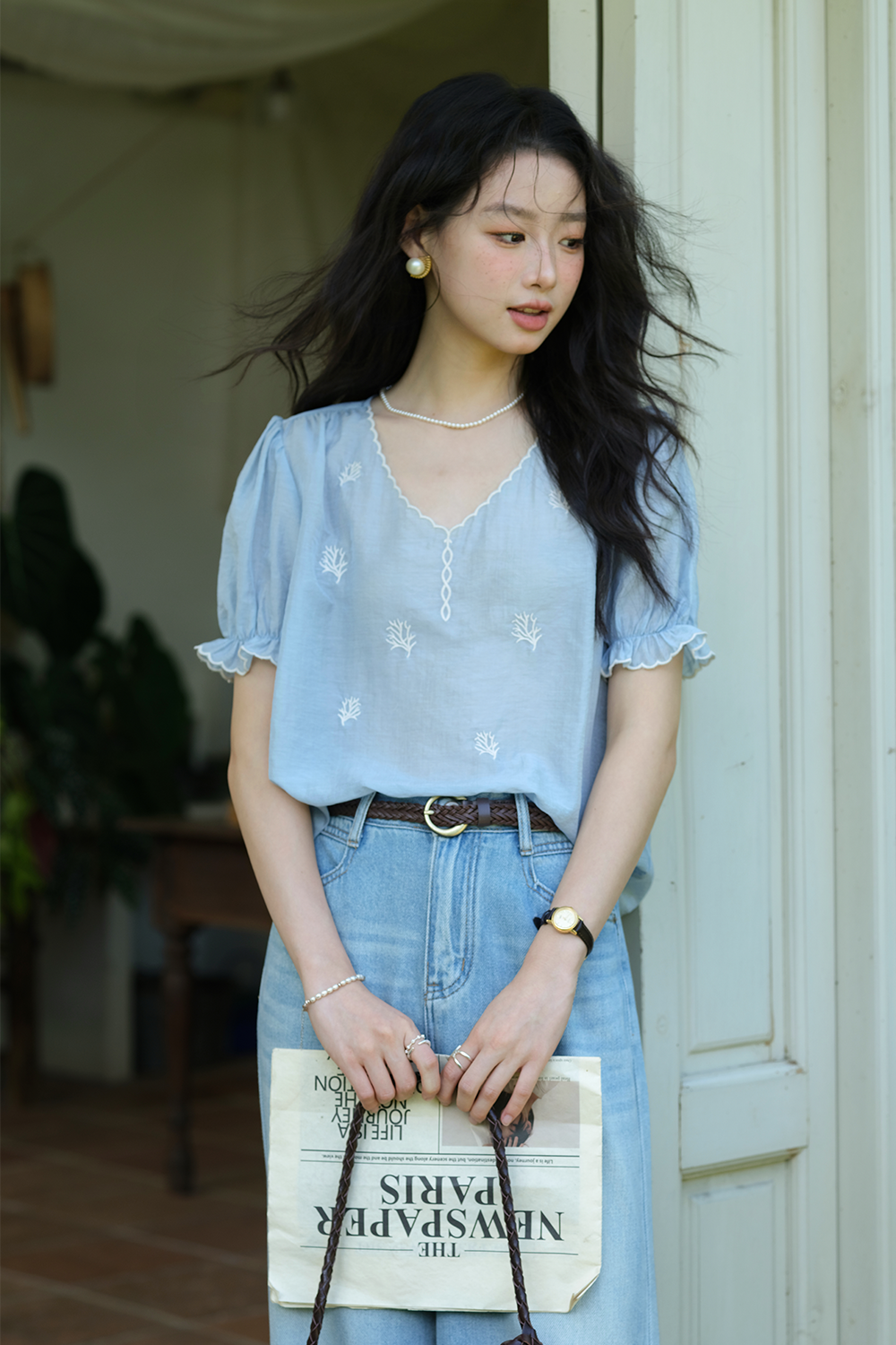 女性のためのブラウス