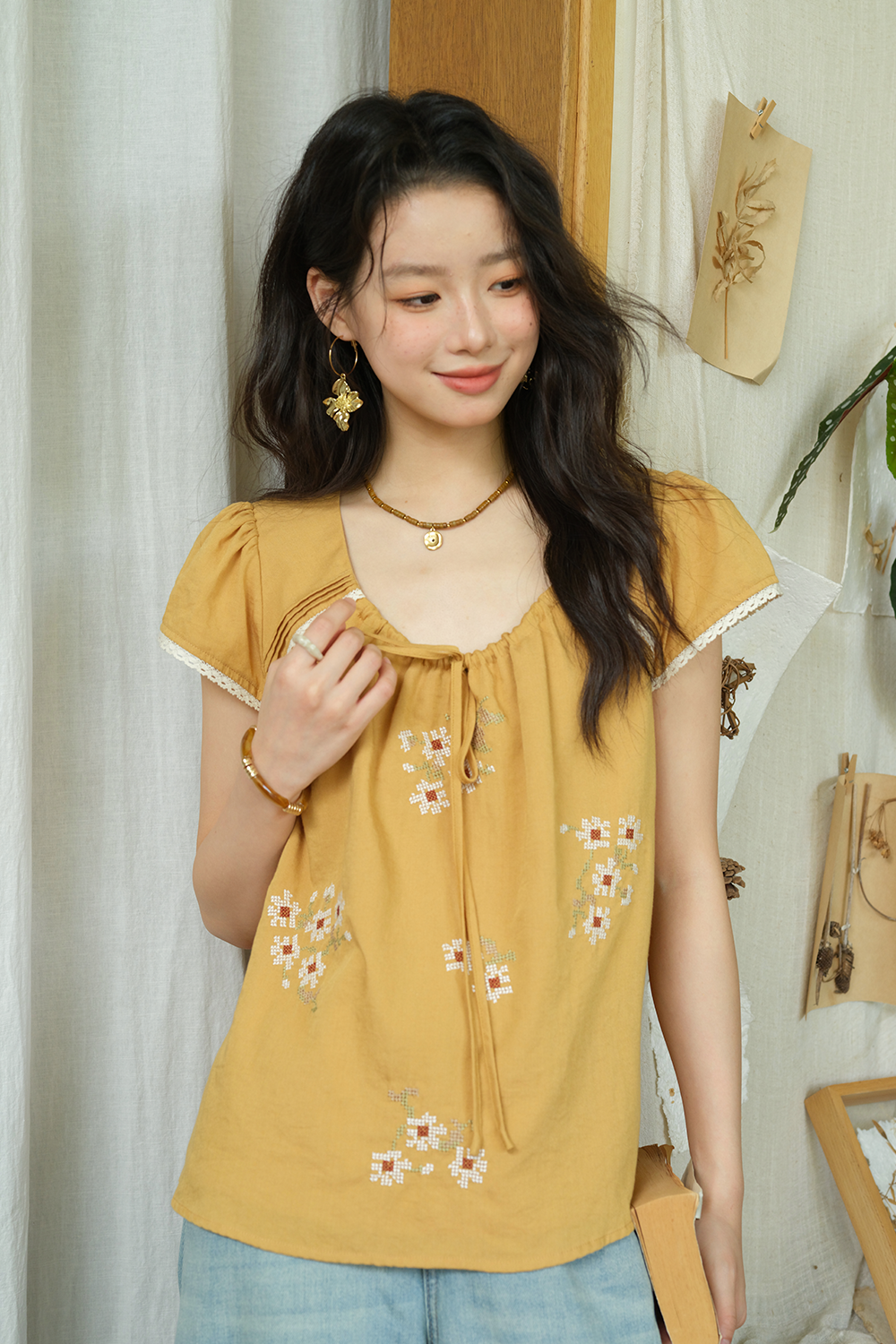女性のためのブラウス