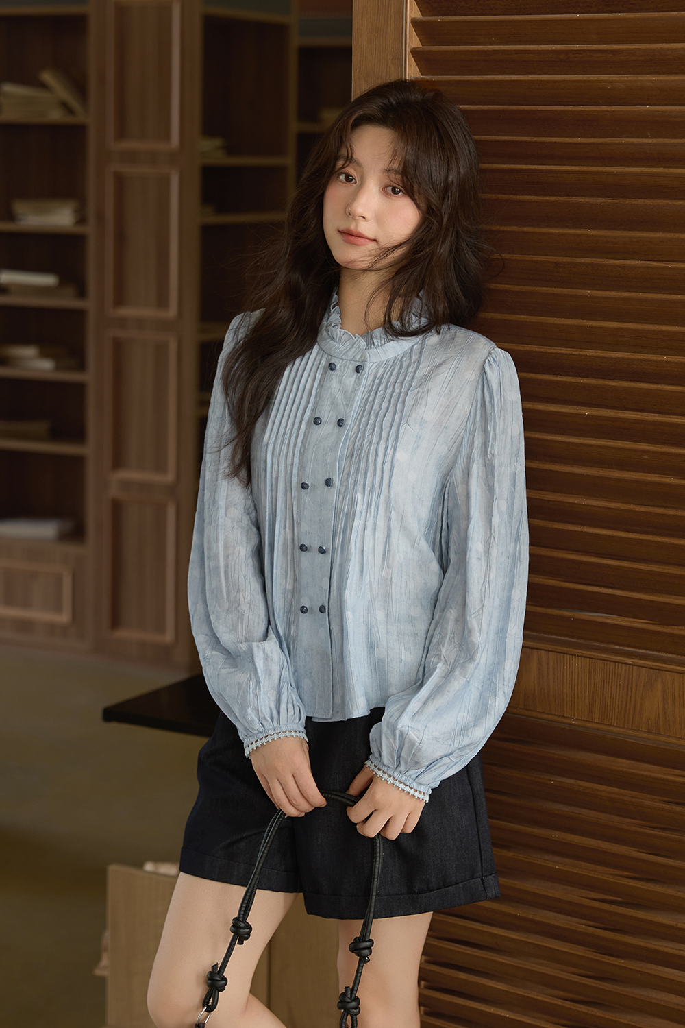 女性のためのブラウス
