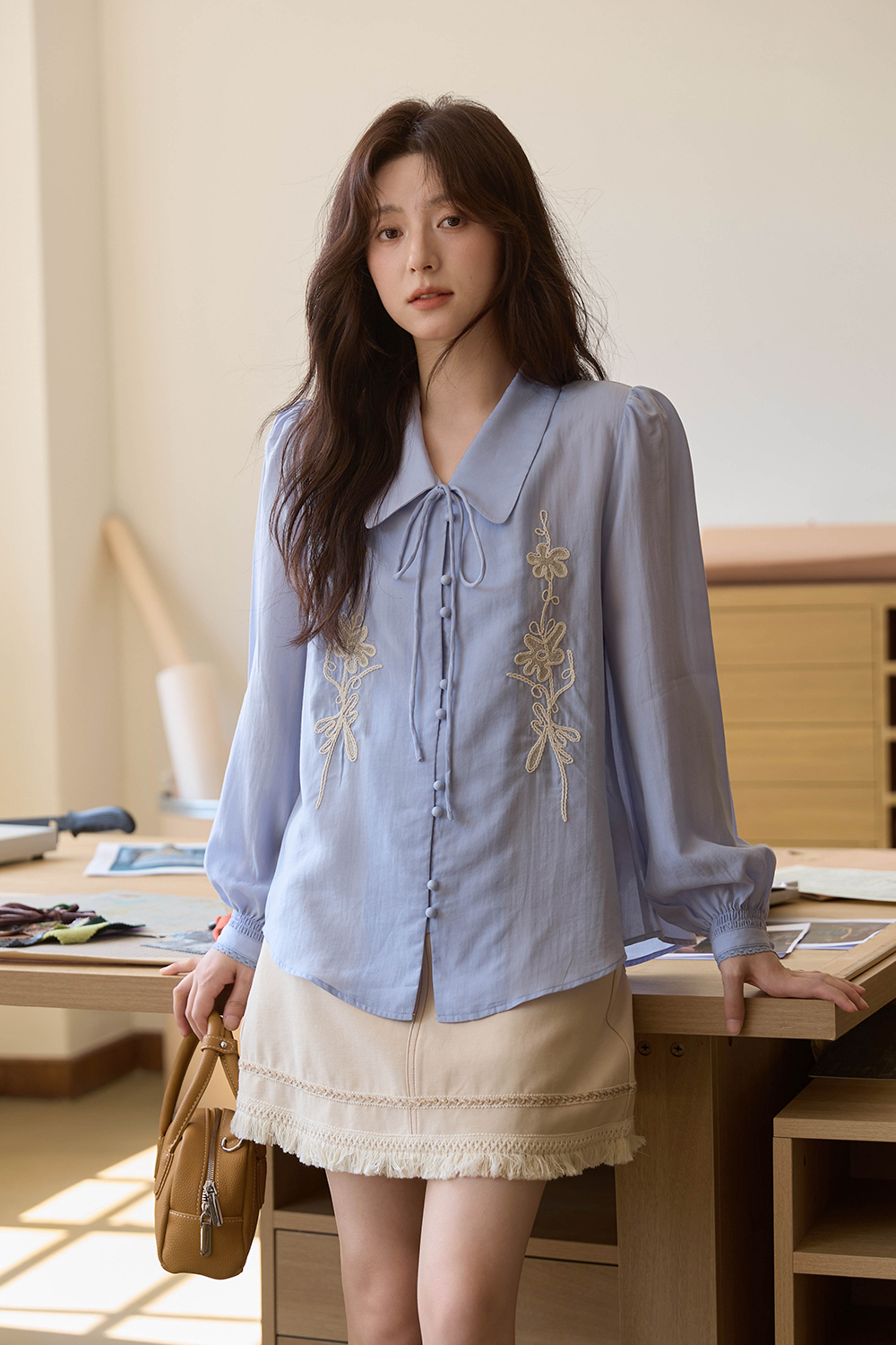 女性用シャツ