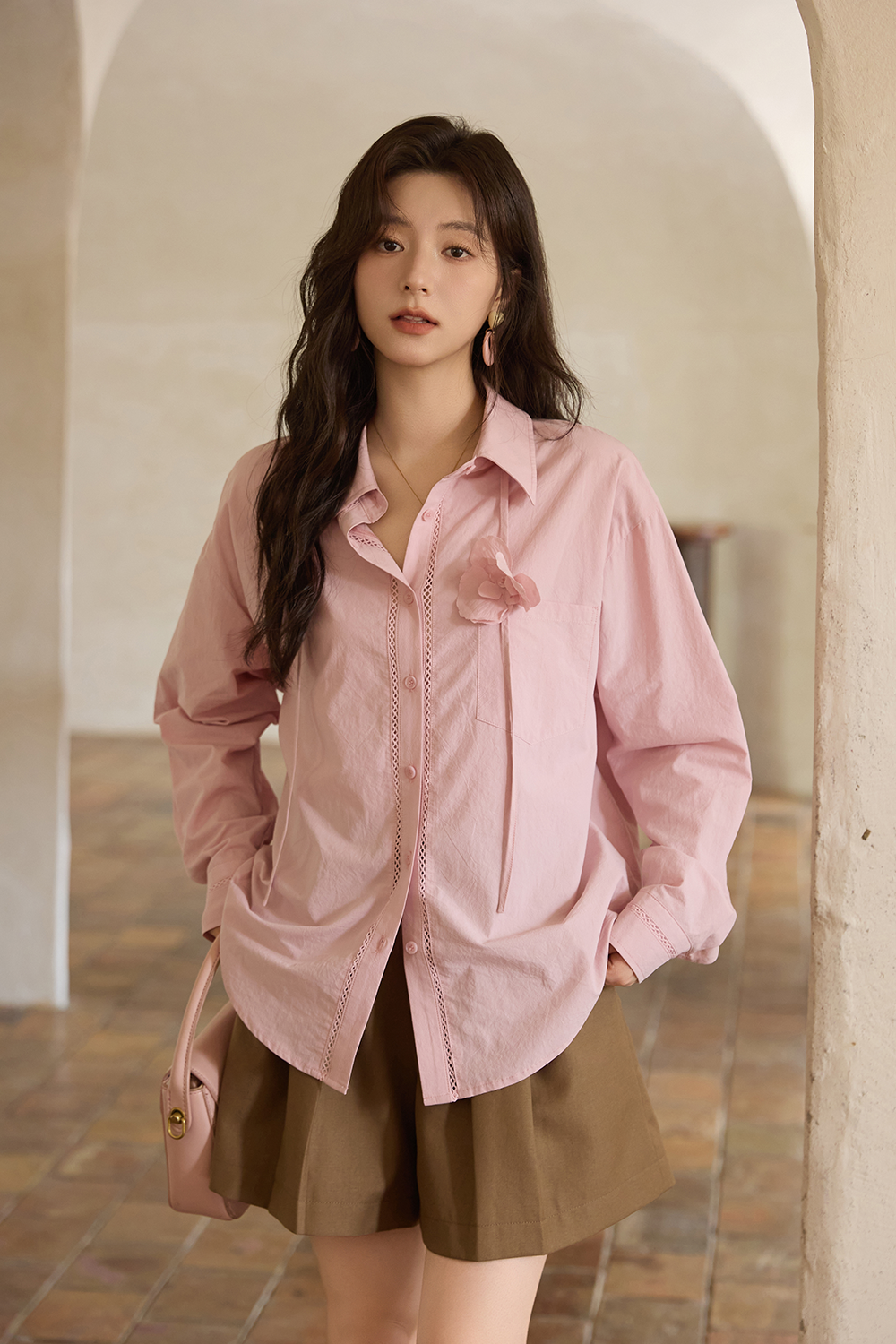 女性用シャツ