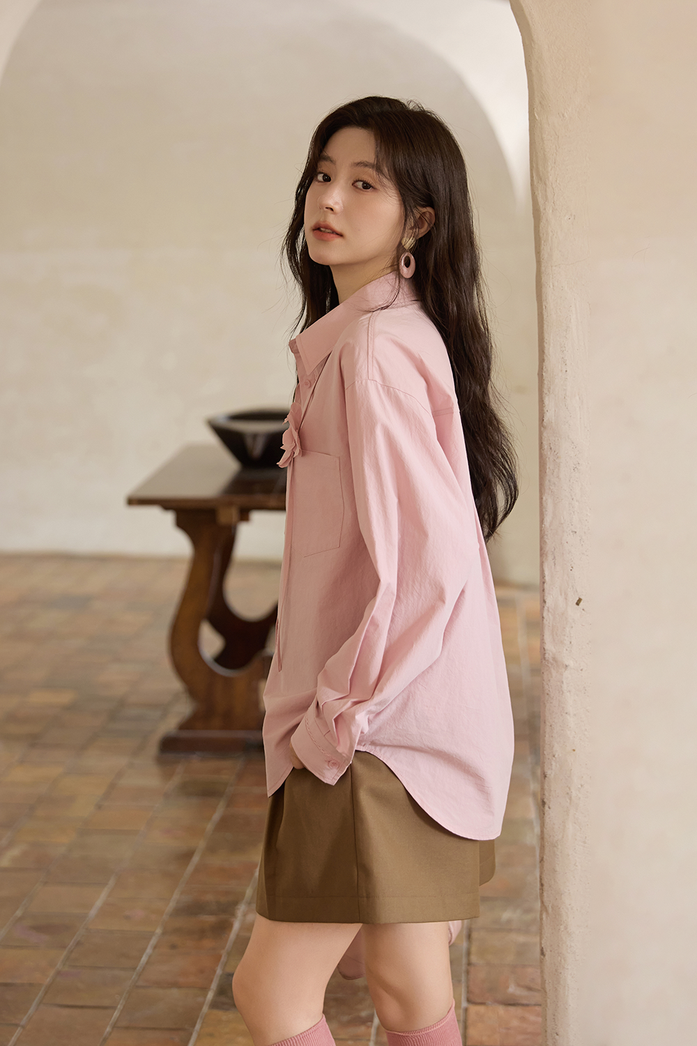 女性用シャツ