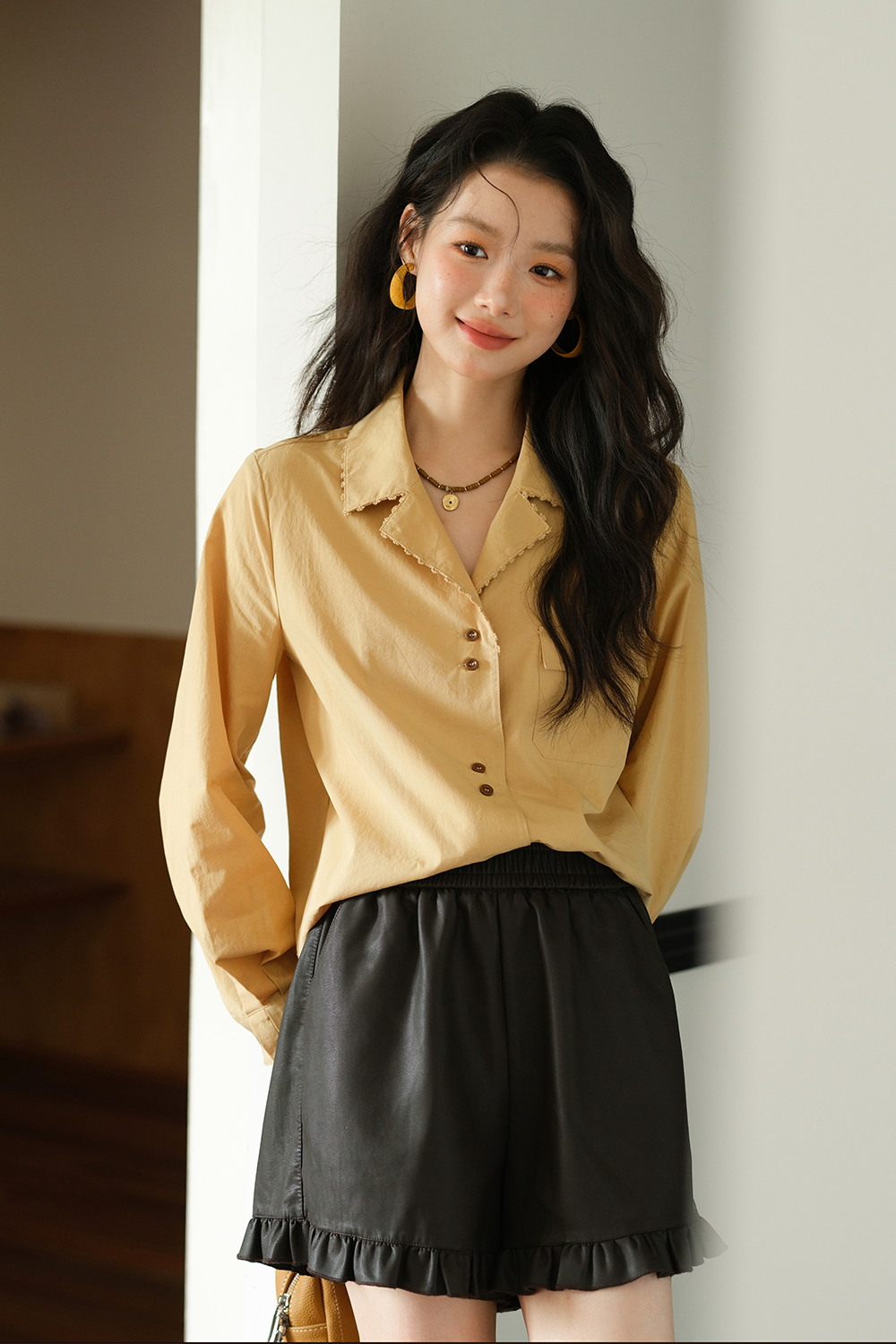 女性用シャツ