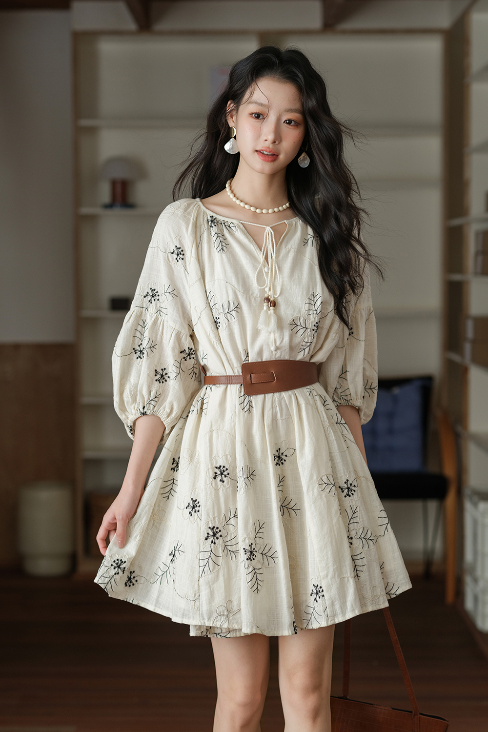 女性用ミニドレス