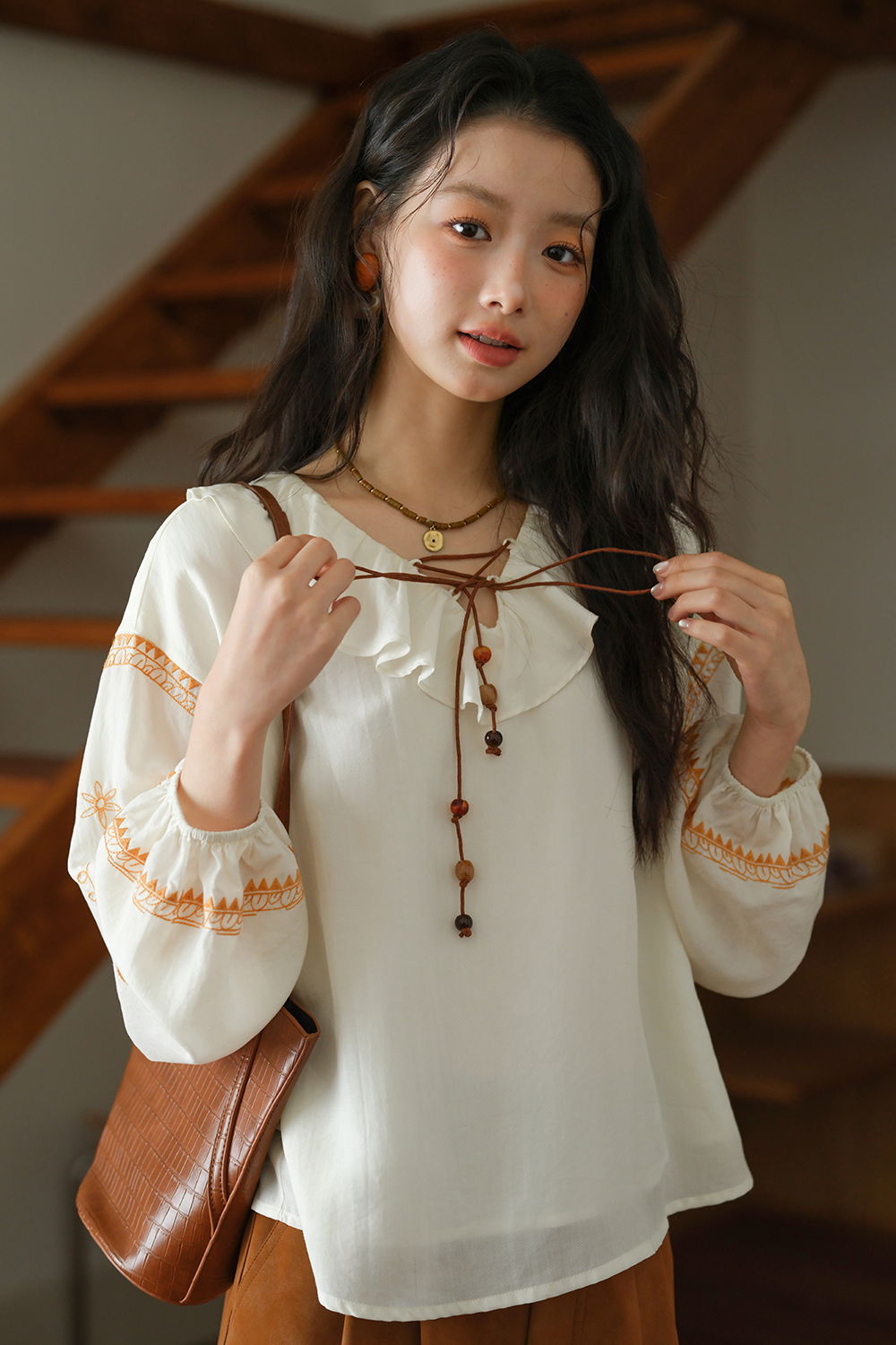 女性のためのブラウス