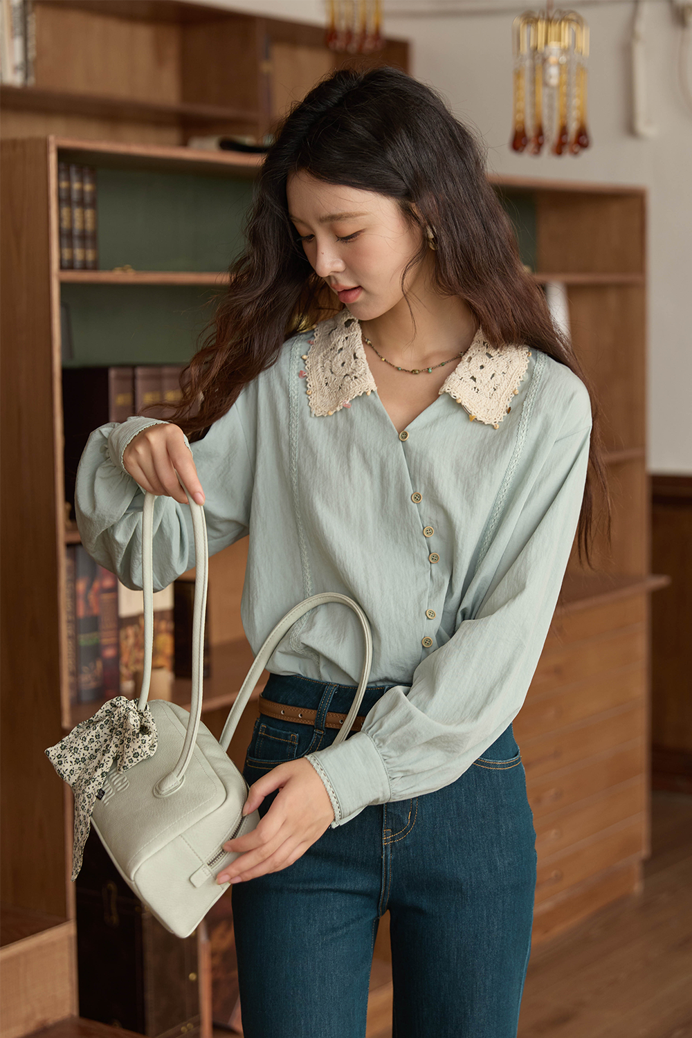女性用シャツ