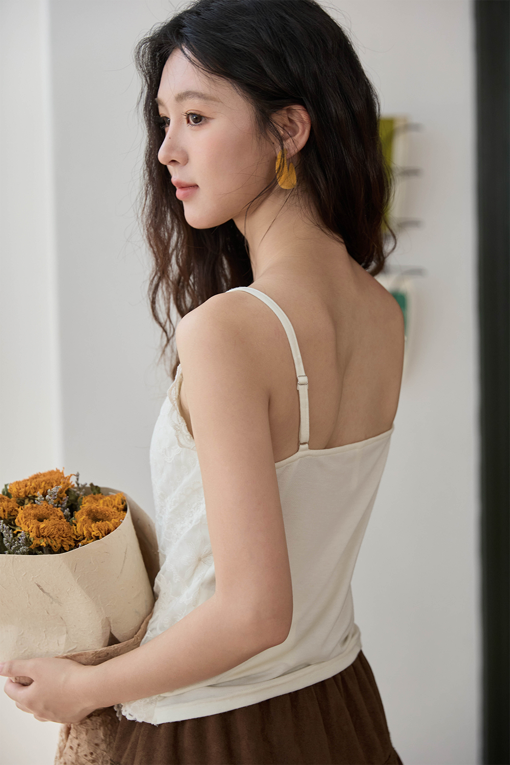 女性のためのスパゲッティストラップトップ