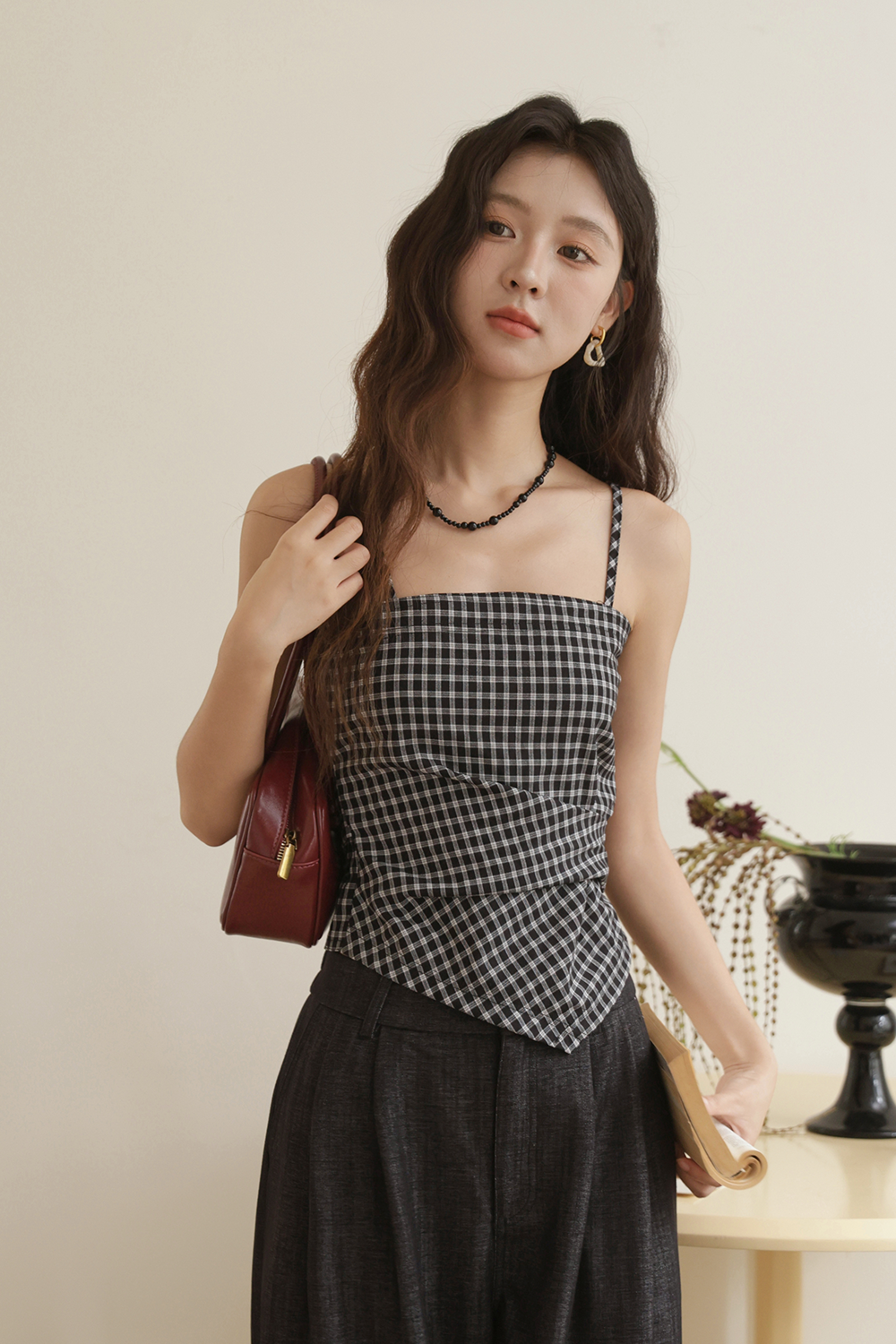 女性のためのスパゲッティストラップトップ