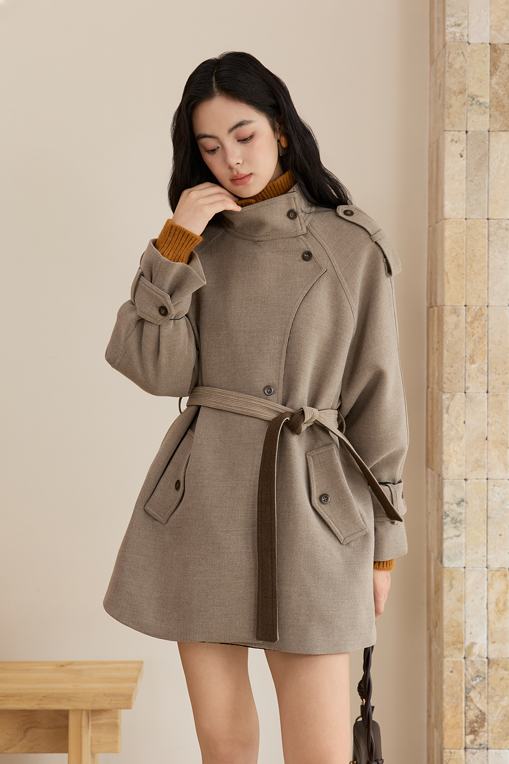 เสื้อโค้ทผ้าขนสัตว์สำหรับผู้หญิง