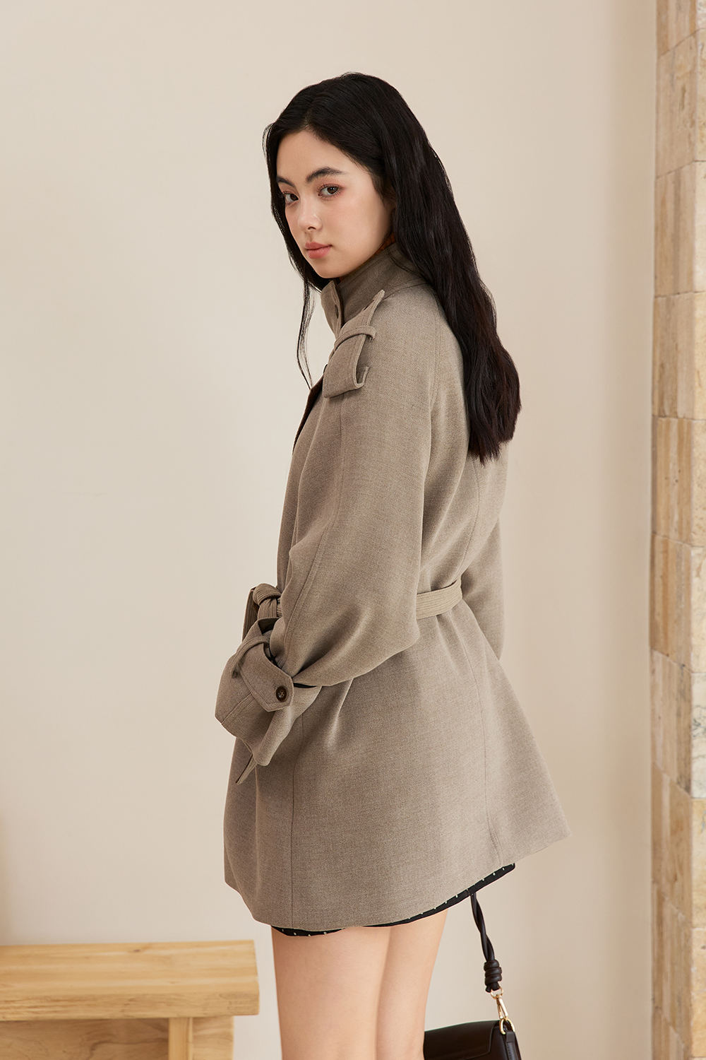 เสื้อโค้ทผ้าขนสัตว์สำหรับผู้หญิง