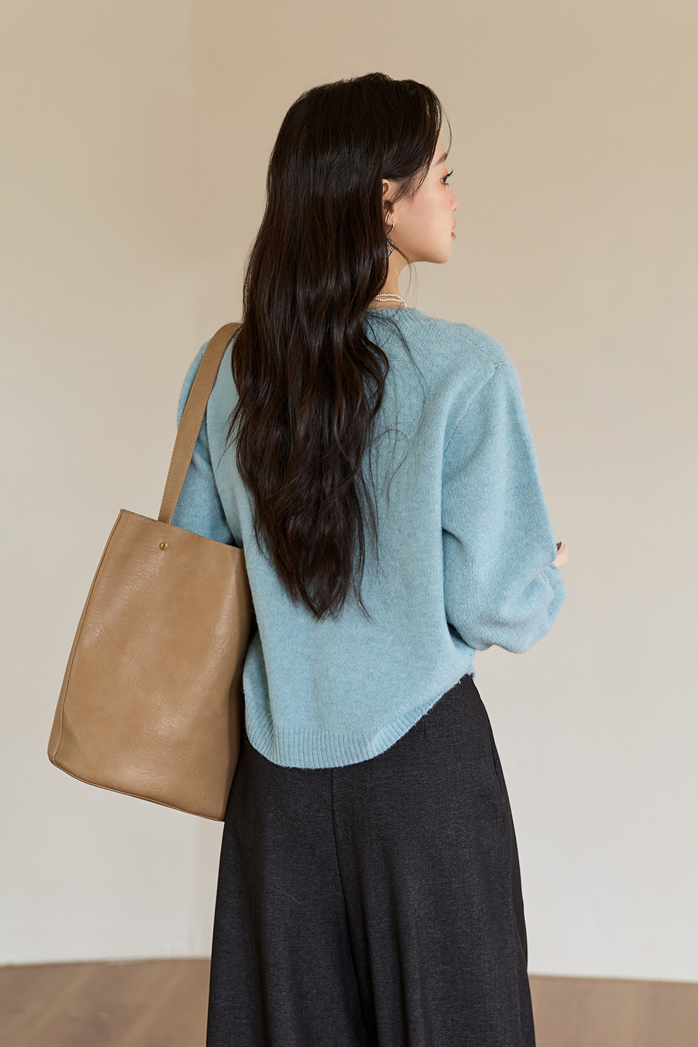 เสื้อถักสำหรับผู้หญิง