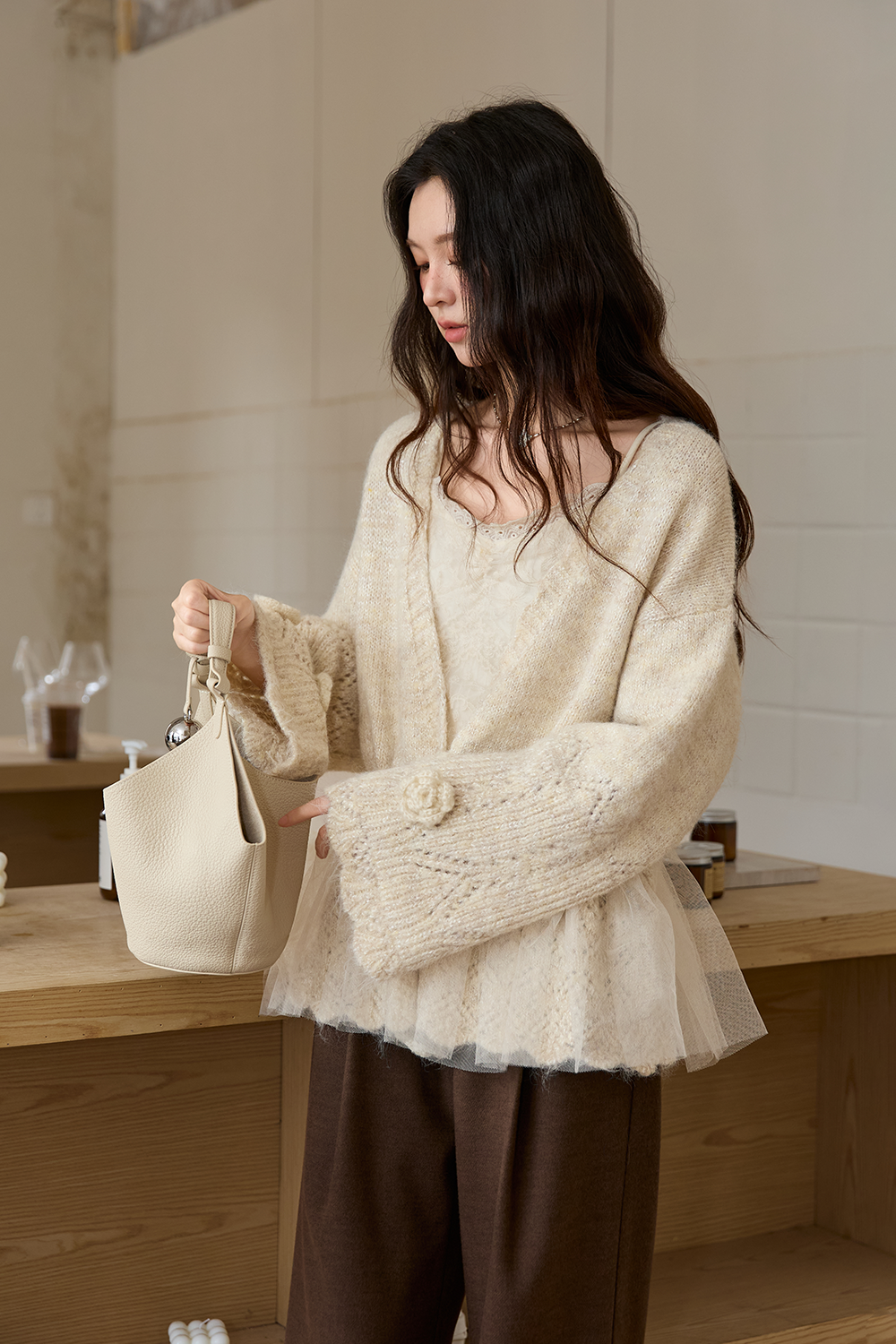 เสื้อถักสำหรับผู้หญิง