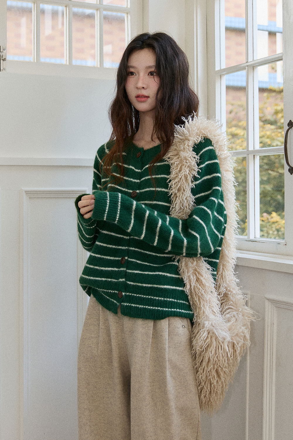 เสื้อถักสำหรับผู้หญิง