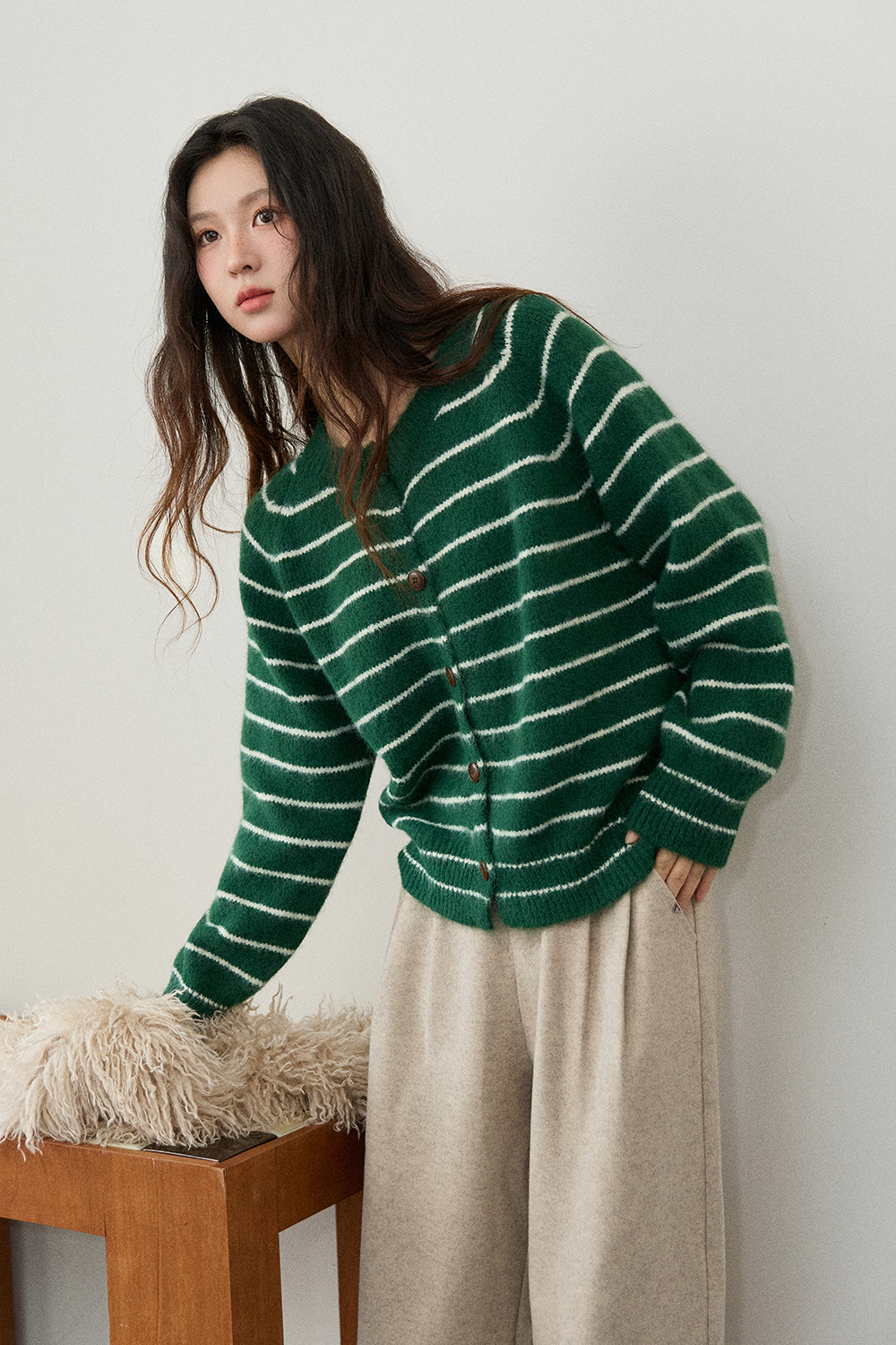 เสื้อถักสำหรับผู้หญิง