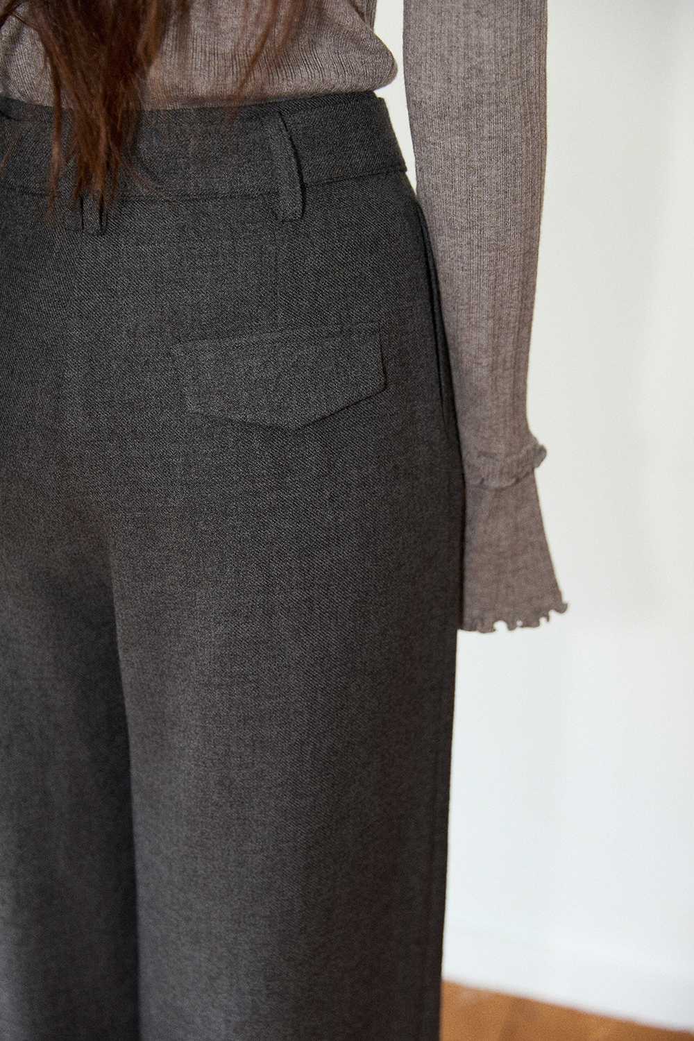 Celana Kaki Lebar untuk Wanita