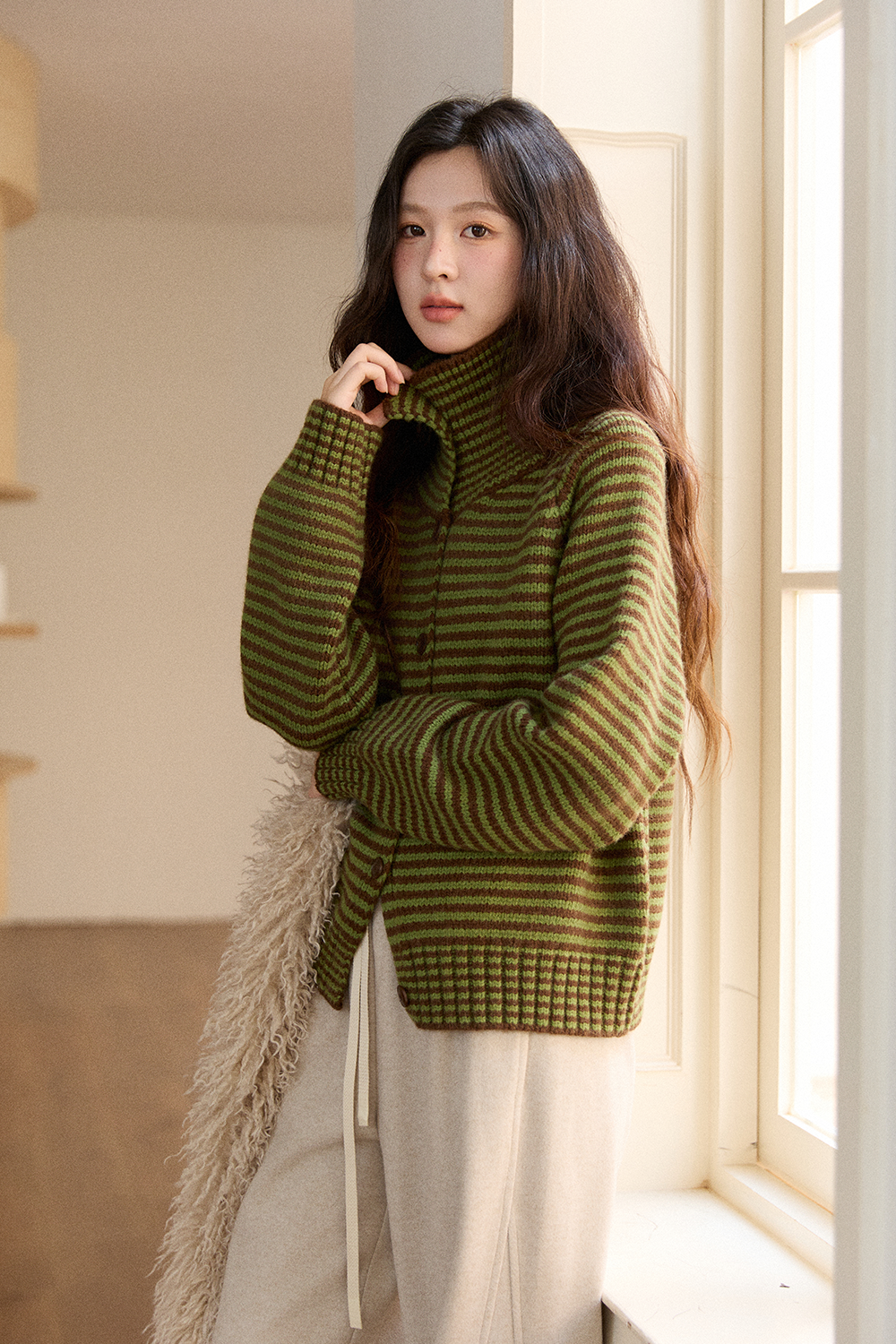 เสื้อถักสำหรับผู้หญิง